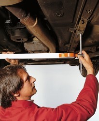 Auto Messfix car measuring rod in use